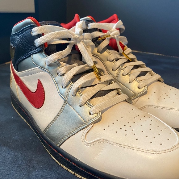 Nike Jordan Retro 1 'Olympic' - Picture 4 of 6